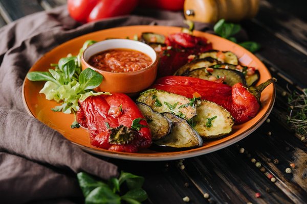 Comment cuisiner des aubergines grillées sans huile pour un plat minceur?